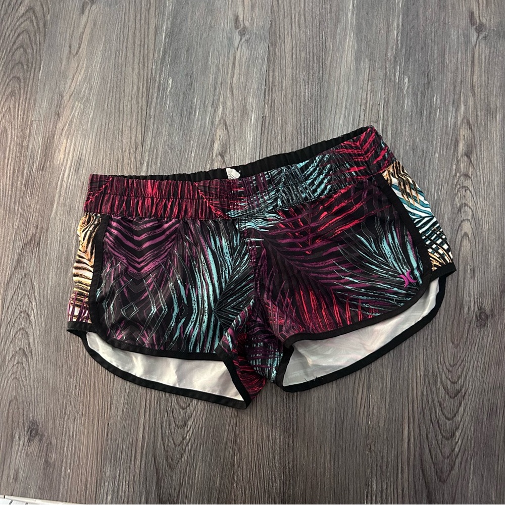 Hurley women’s board shorts M